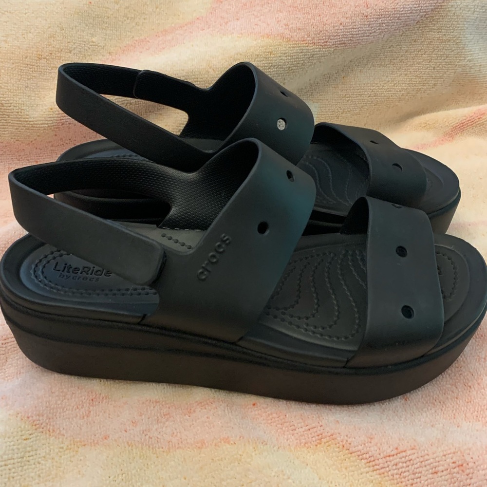 CROCS Brooklyn 4U Sandal